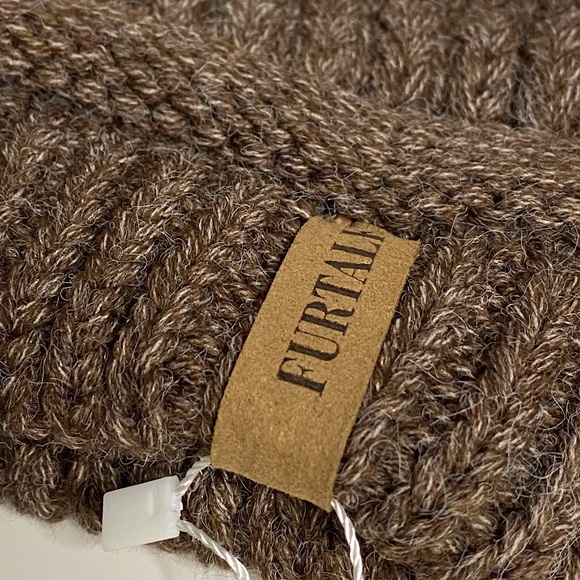 Toque - Picture 2 of 4